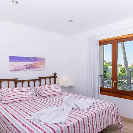 Pinada Villa Muro
