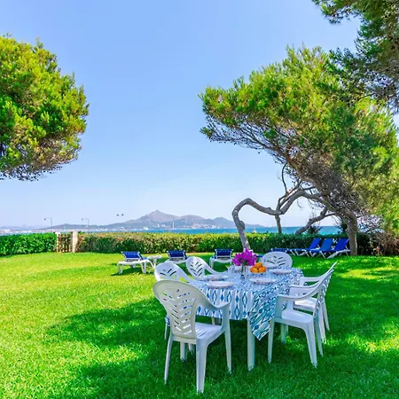 Villa Pinada *